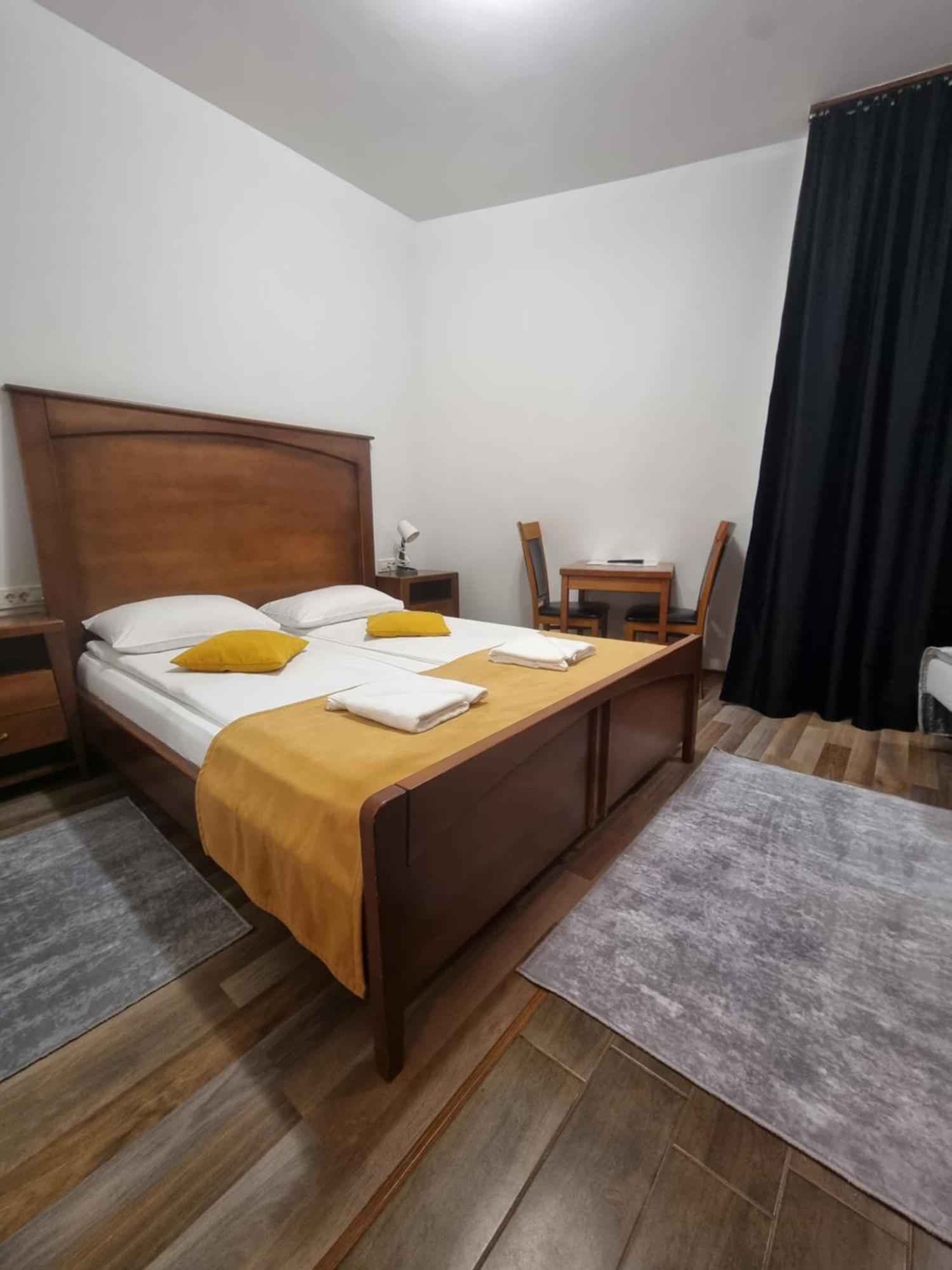 Hotel Paviljon Bihac Exterior photo